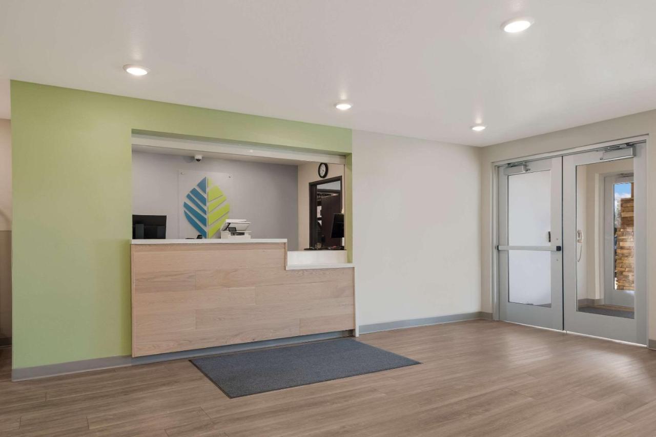 Woodspring Suites Phoenix-Deer Valley Екстериор снимка