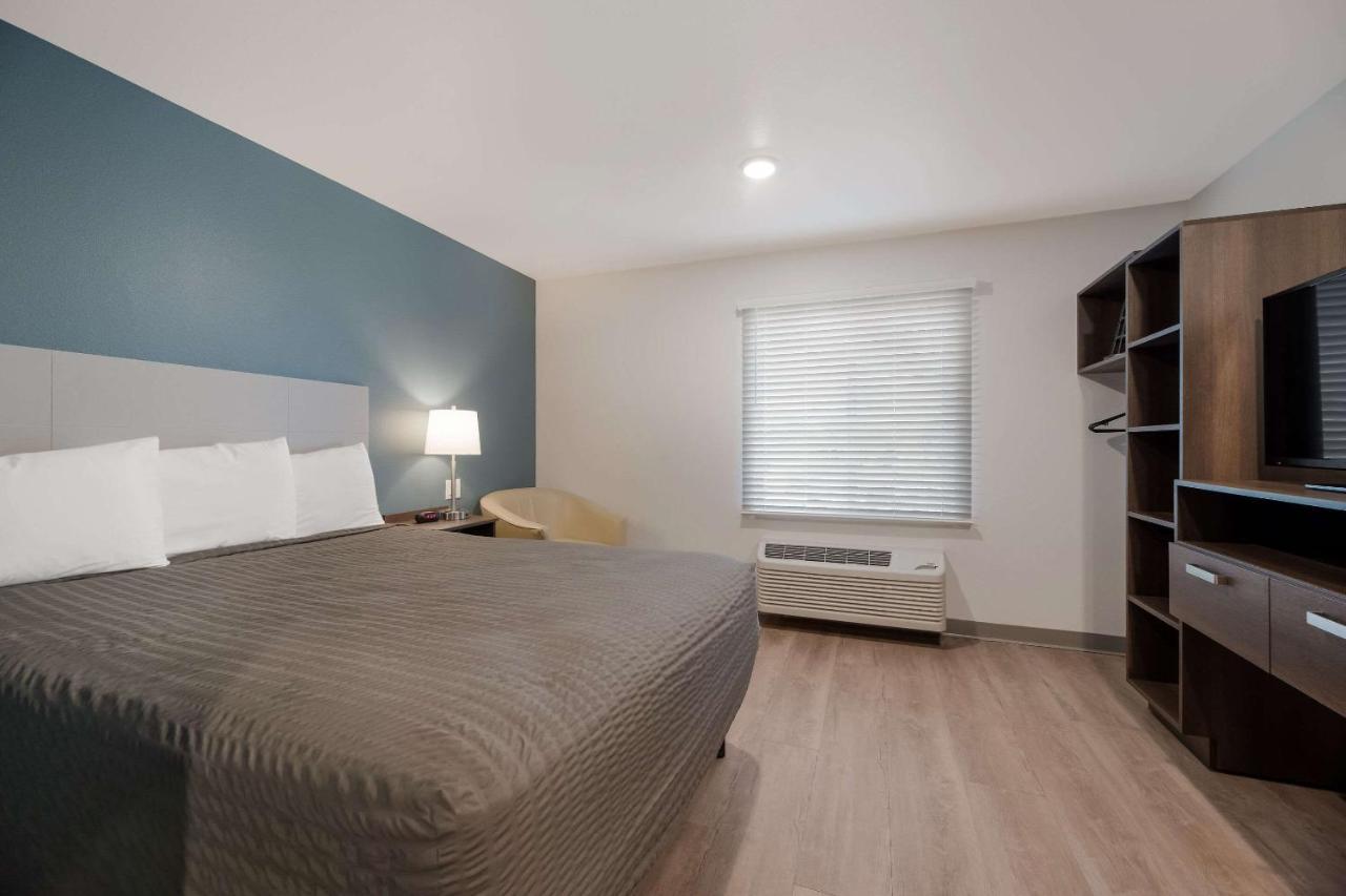 Woodspring Suites Phoenix-Deer Valley Екстериор снимка