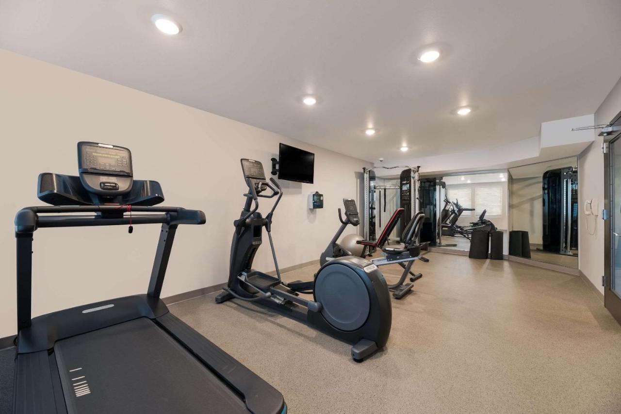 Woodspring Suites Phoenix-Deer Valley Екстериор снимка