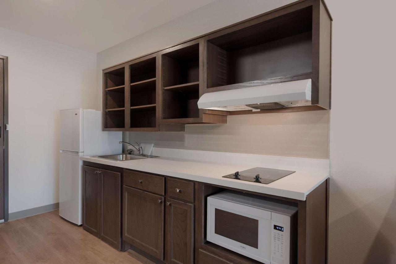 Woodspring Suites Phoenix-Deer Valley Екстериор снимка