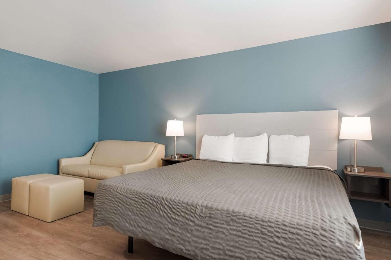 Woodspring Suites Phoenix-Deer Valley Екстериор снимка