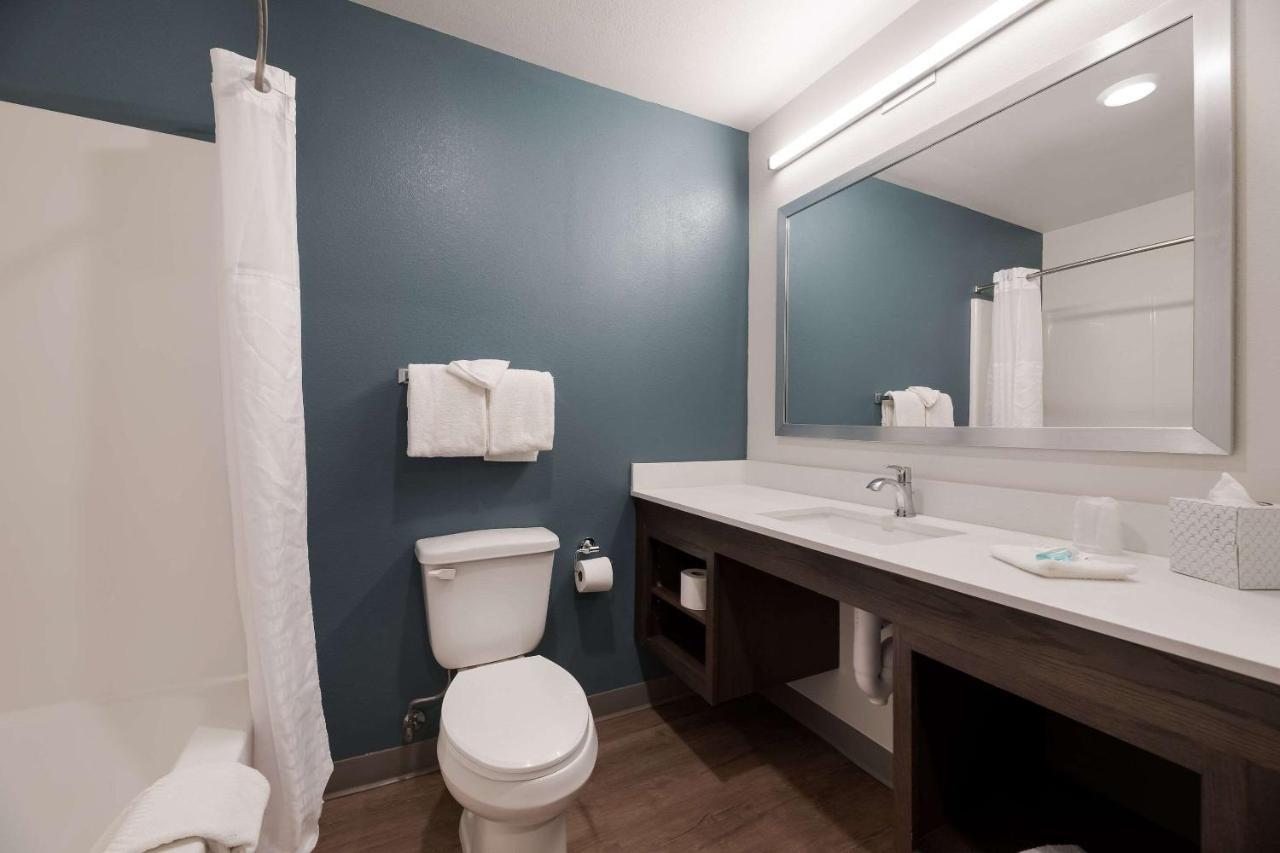 Woodspring Suites Phoenix-Deer Valley Екстериор снимка