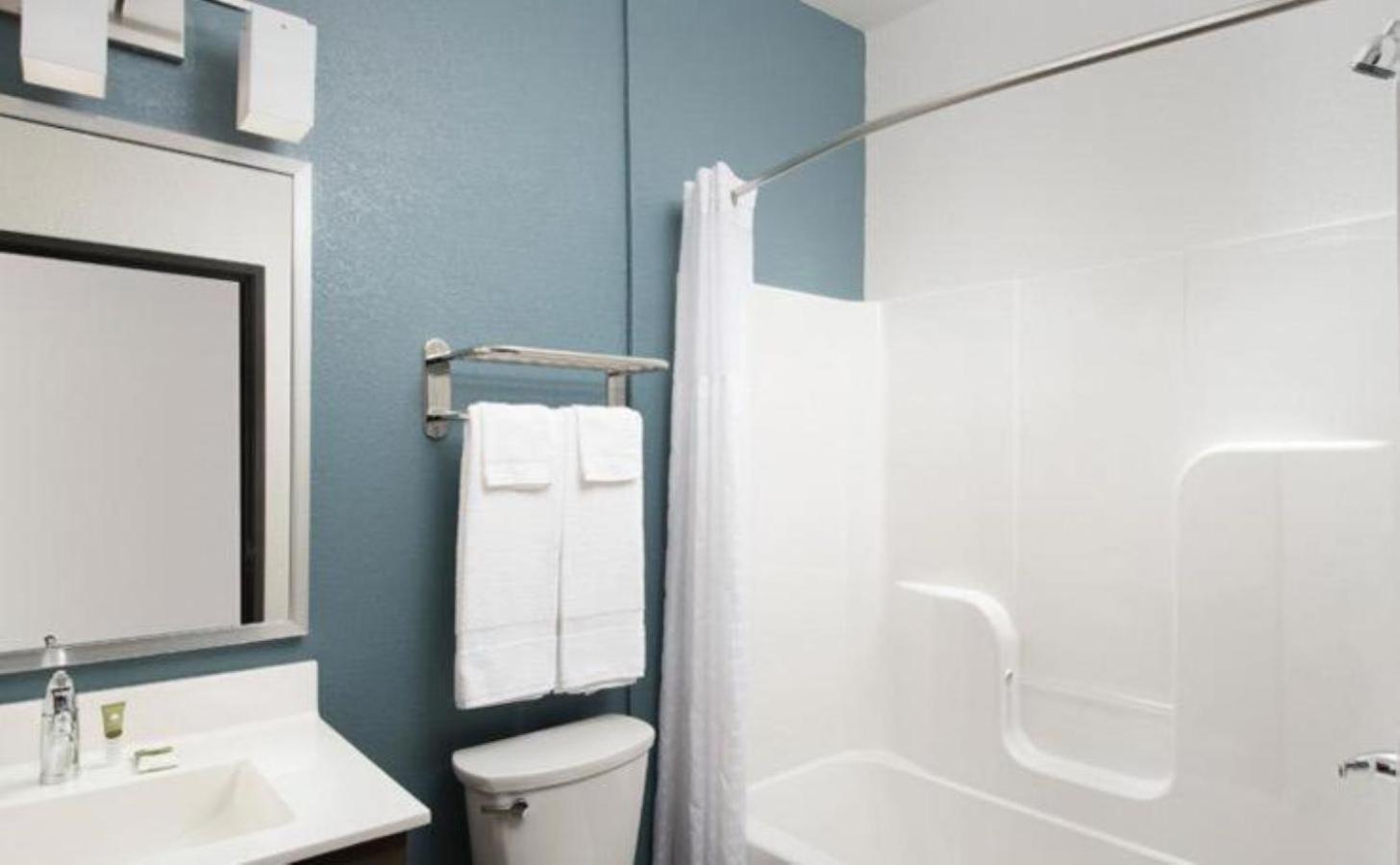 Woodspring Suites Phoenix-Deer Valley Екстериор снимка